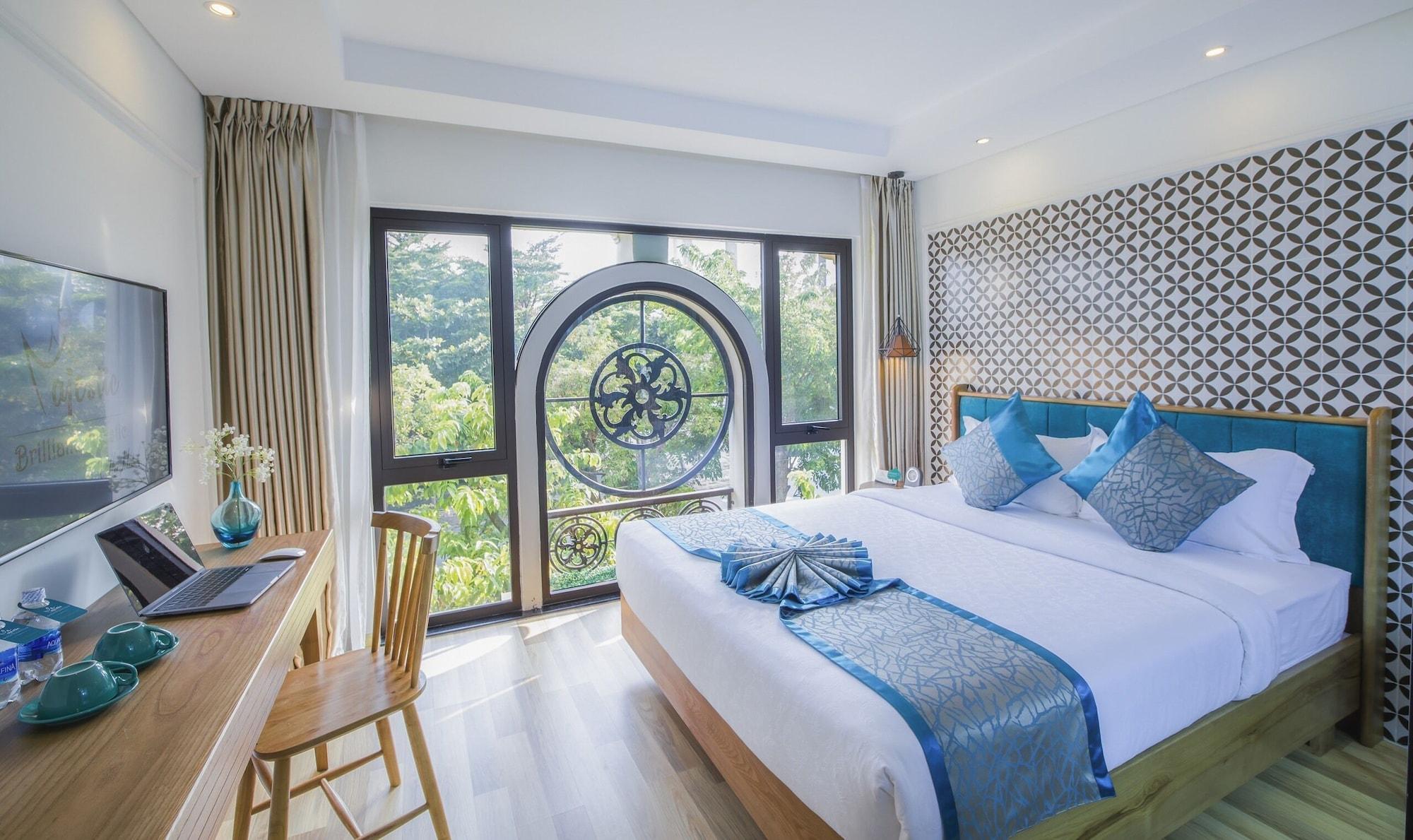 Capital O 781 Brilliant Majestic Hotel Da Nang Luaran gambar